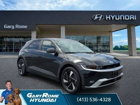 Used 2025 Hyundai Ioniq 5 SE AWD/4WD image 2