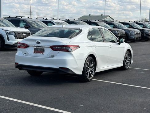 Used 2023 Toyota Camry XLE image 5