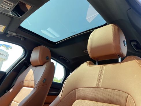 Used 2024 Jaguar XF R-Dynamic SE image 16