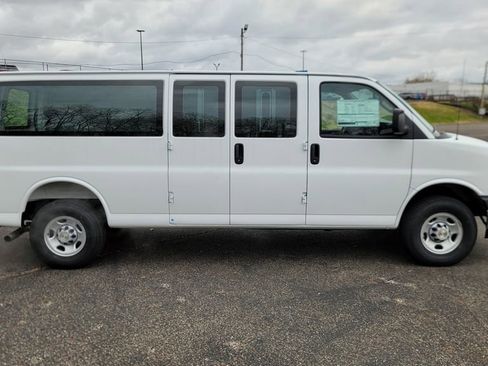 New 2025 Chevrolet Express 2500 Work Van w/ Driver Convenience Package image 14