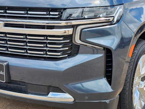 Used 2021 Chevrolet Tahoe Premier w/ Premium Package RWD image 10