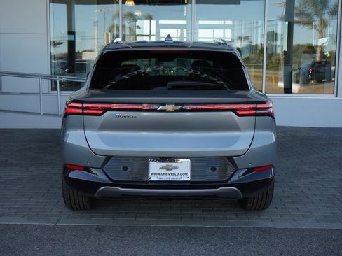 New 2025 Chevrolet Equinox EV LT image 7