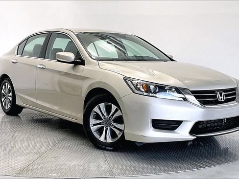 Used 2015 Honda Accord LX image 11