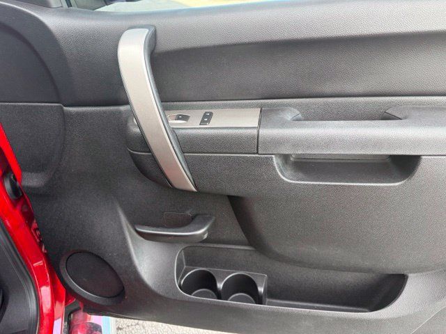 Used 2011 Chevrolet Silverado 2500 LT w/ Interior Plus Package AWD/4WD image 25