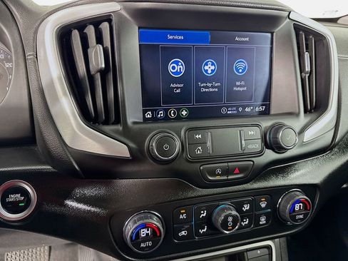 Used 2023 GMC Terrain SLT image 19