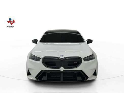 Used 2026 BMW M5 w/ Executive Package AWD/4WD image 7
