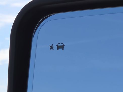 Used 2025 GMC Sierra 2500 Denali Ultimate image 10