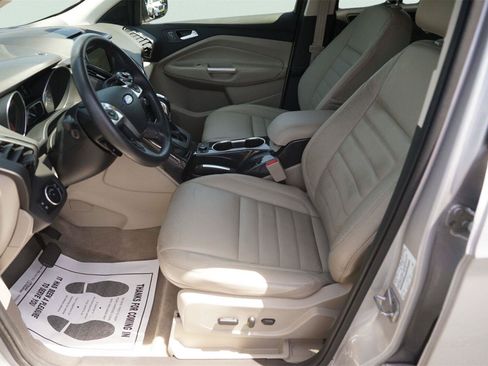 Used 2016 Ford Escape Titanium AWD/4WD image 9