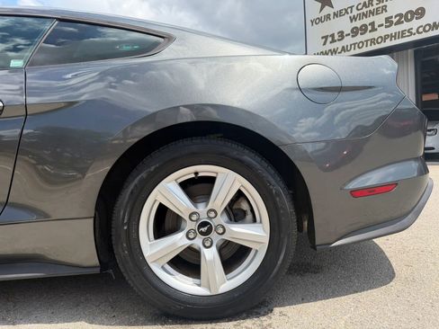 Used 2019 Ford Mustang Coupe image 26