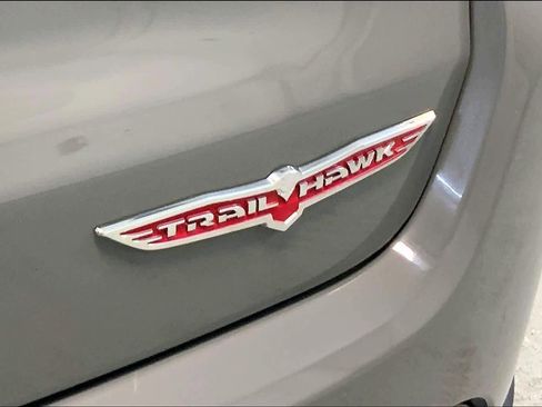 Used 2019 Jeep Compass Trailhawk AWD/4WD image 28