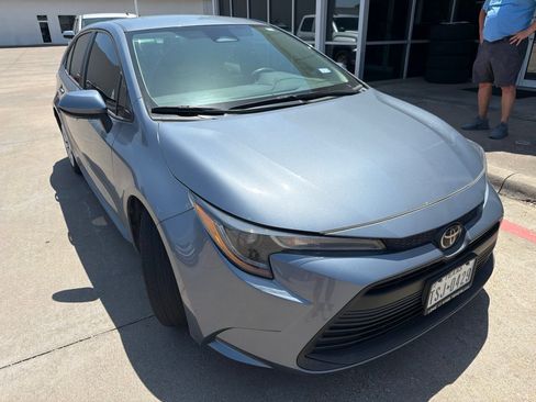 Used 2024 Toyota Corolla LE FWD image 4
