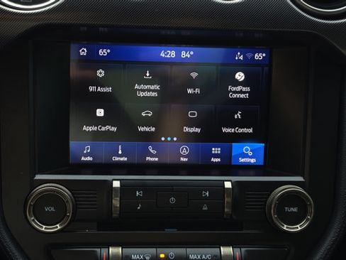 Used 2020 Ford Mustang Shelby GT500 w/ Technology Package RWD image 37