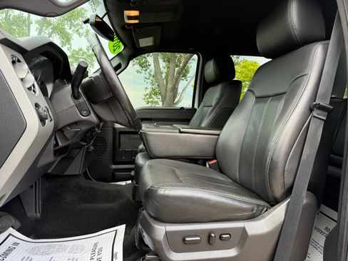 Used 2016 Ford F350 Lariat w/ Lariat Interior Package AWD/4WD image 14