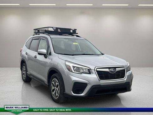 Used 2019 Subaru Forester Premium image 1