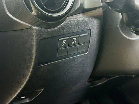 Used 2017 Toyota Yaris iA FWD image 10