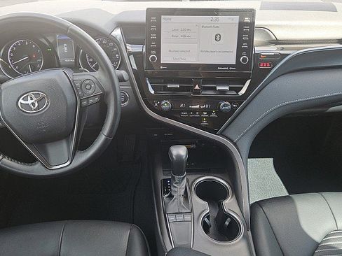 Used 2023 Toyota Camry SE w/ Audio Upgrade Package FWD image 9