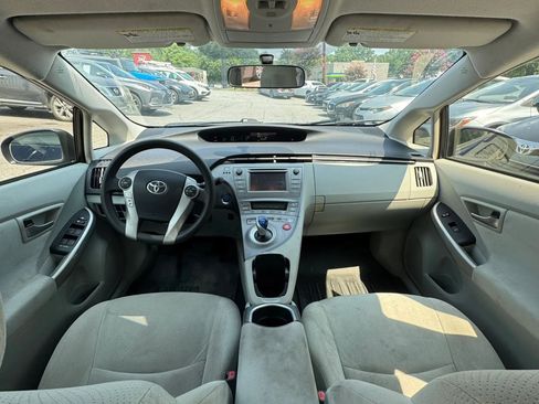 Used 2015 Toyota Prius Two FWD image 11