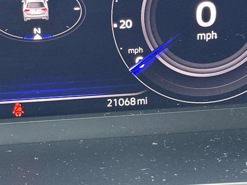 Certified 2023 Volkswagen Tiguan SEL R-Line image 26