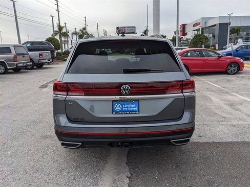 Certified 2024 Volkswagen Atlas SE image 6