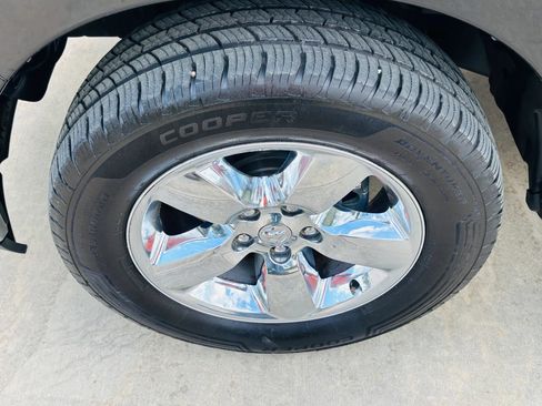 Used 2019 RAM 1500 Big Horn AWD/4WD image 14