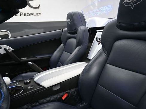 Used 2013 Chevrolet Corvette 427 w/ 1SC Preferred Equipment Group RWD image 15