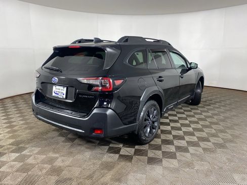 Used 2023 Subaru Outback Onyx Edition image 5