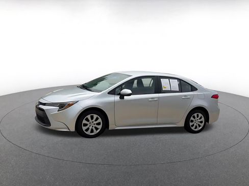 Used 2023 Toyota Corolla LE FWD image 9
