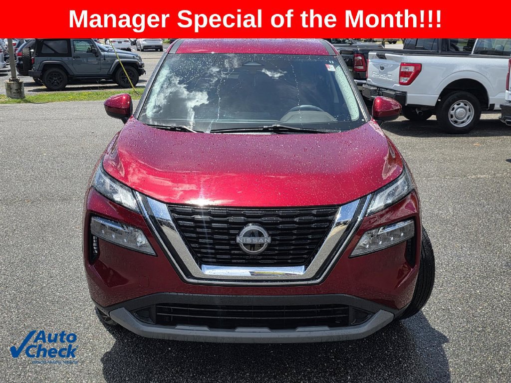 Used 2023 Nissan Rogue SV FWD image 2
