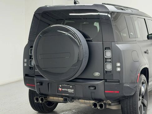 Used 2020 Land Rover Defender 110 X AWD/4WD image 39