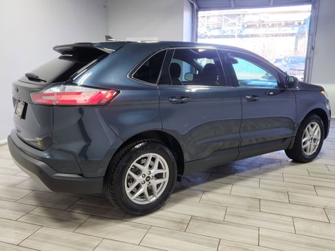 Used 2023 Ford Edge SEL image 5