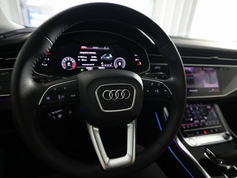 Used 2019 Audi Q8 Prestige image 19