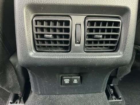 Used 2025 Toyota Camry LE FWD image 31