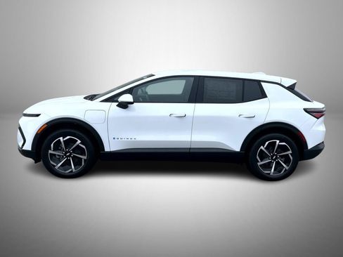 New 2026 Chevrolet Equinox EV LT image 8