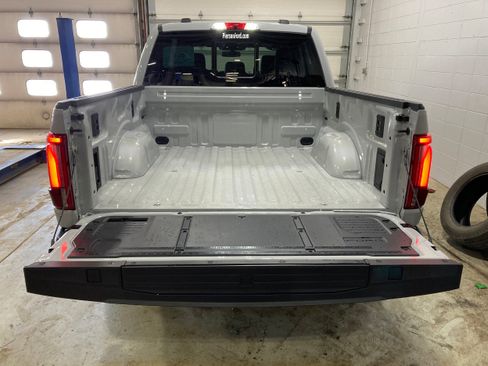 New 2026 Ford F150 Platinum w/ Equipment Group 700A Standard image 24