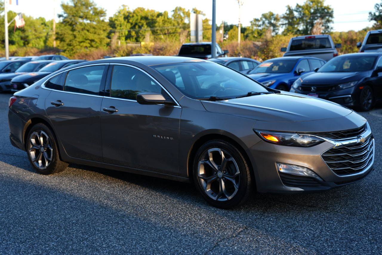 Used 2020 Chevrolet Malibu LT FWD image 5
