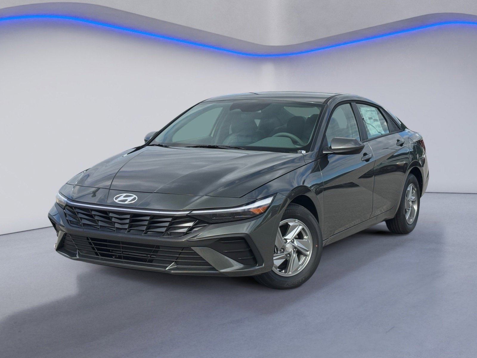 New 2026 Hyundai Elantra SE FWD image 2