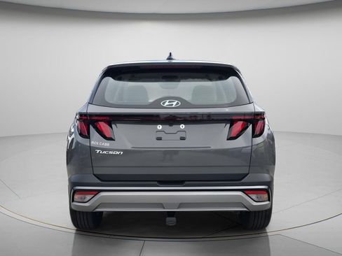 Certified 2026 Hyundai Tucson SE FWD image 6