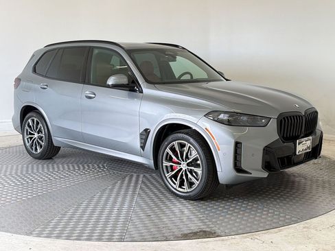 New 2026 BMW X5 xDrive40i w/ M Sport Package AWD/4WD image 7