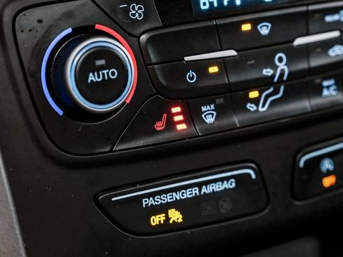 Used 2019 Ford Escape SEL image 34