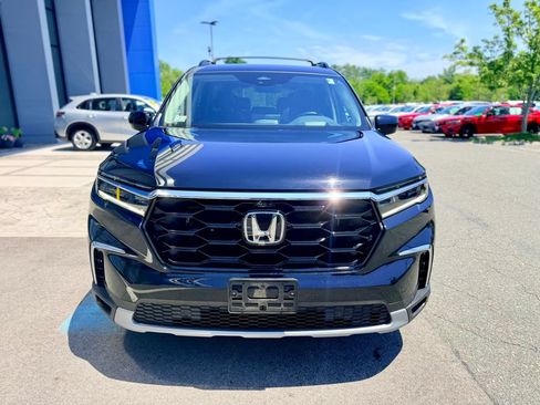 Used 2024 Honda Pilot Elite image 4