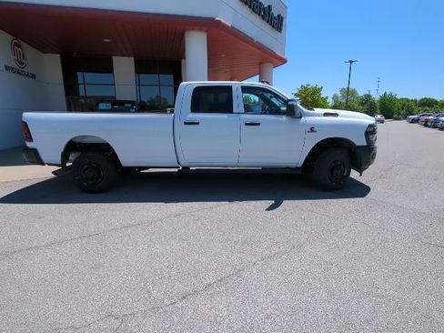 New 2026 RAM 2500 Tradesman AWD/4WD image 31