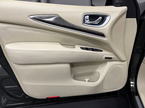 Used 2013 INFINITI JX35 AWD w/ Premium Pkg image 19