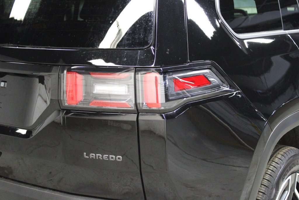 New 2026 Jeep Cherokee Laredo AWD/4WD image 34