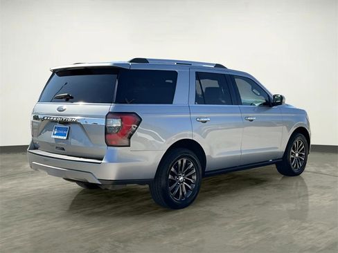 Used 2020 Ford Expedition Limited image 10