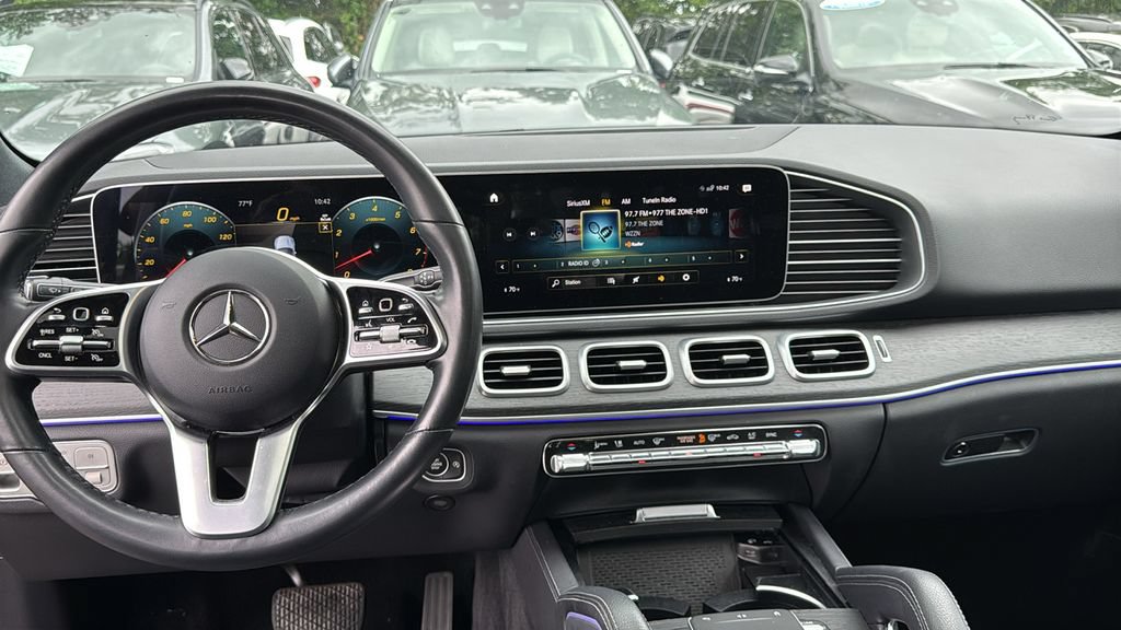 Used 2023 Mercedes-Benz GLE 450 4MATIC w/ AMG Line Exterior image 27