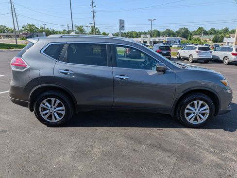 Used 2014 Nissan Rogue SV AWD/4WD image 7