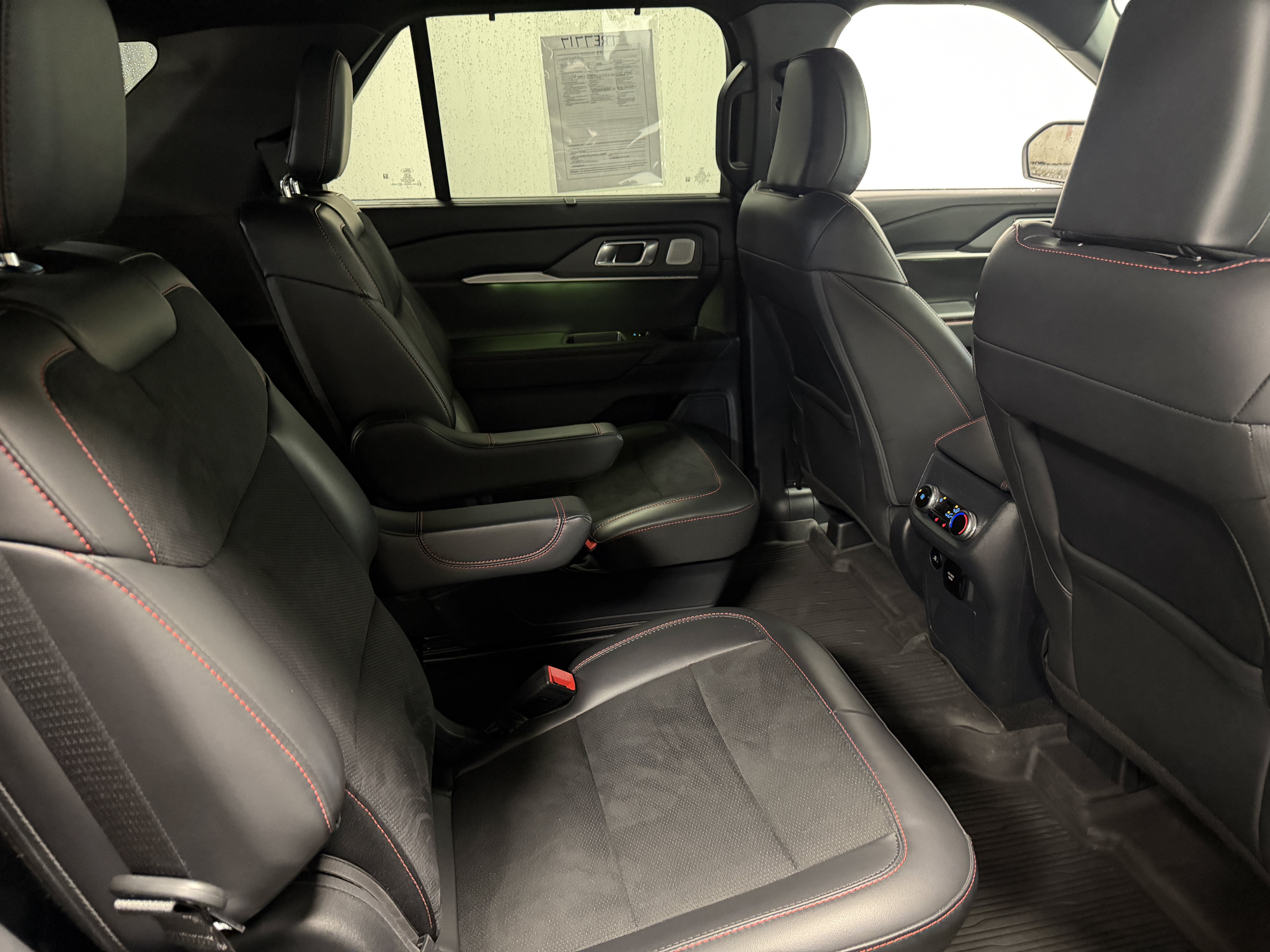 Used 2025 Ford Explorer ST AWD/4WD image 22
