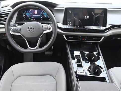 New 2025 Volkswagen Atlas Cross Sport SEL image 9