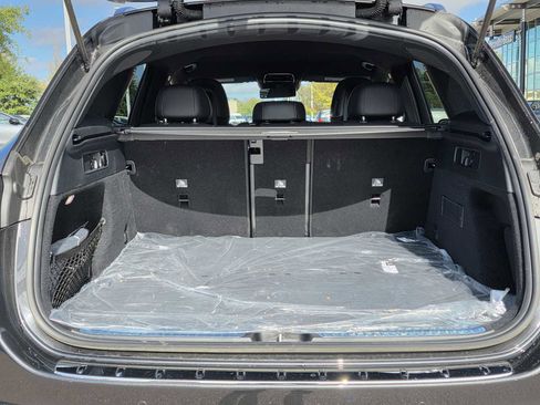 Used 2025 Mercedes-Benz GLC 300 image 26