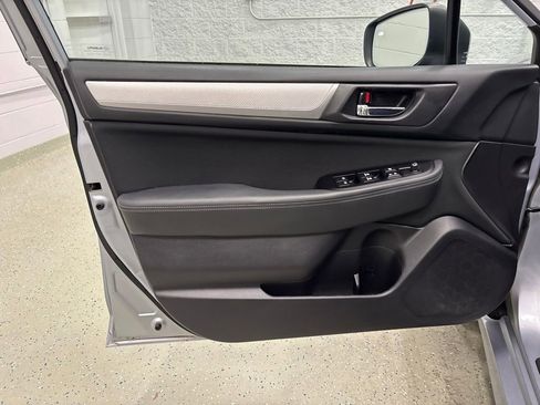 Used 2018 Subaru Legacy 2.5i Premium w/ Popular Package #1 AWD/4WD image 13